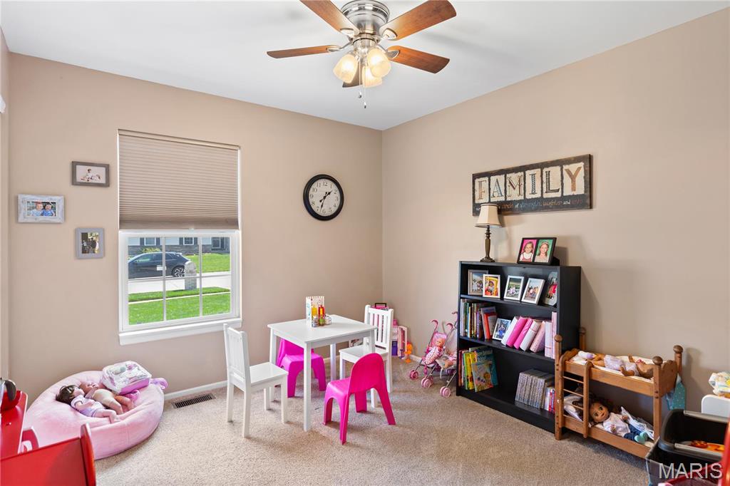 St Peters, Missouri 63376, United States, 3 Bedrooms Bedrooms, ,2 BathroomsBathrooms,Residential,Pending,110258