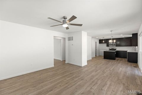 Tiny photo for 548 Edison Way, Wentzville, MO 63385 (MLS # 25069559)