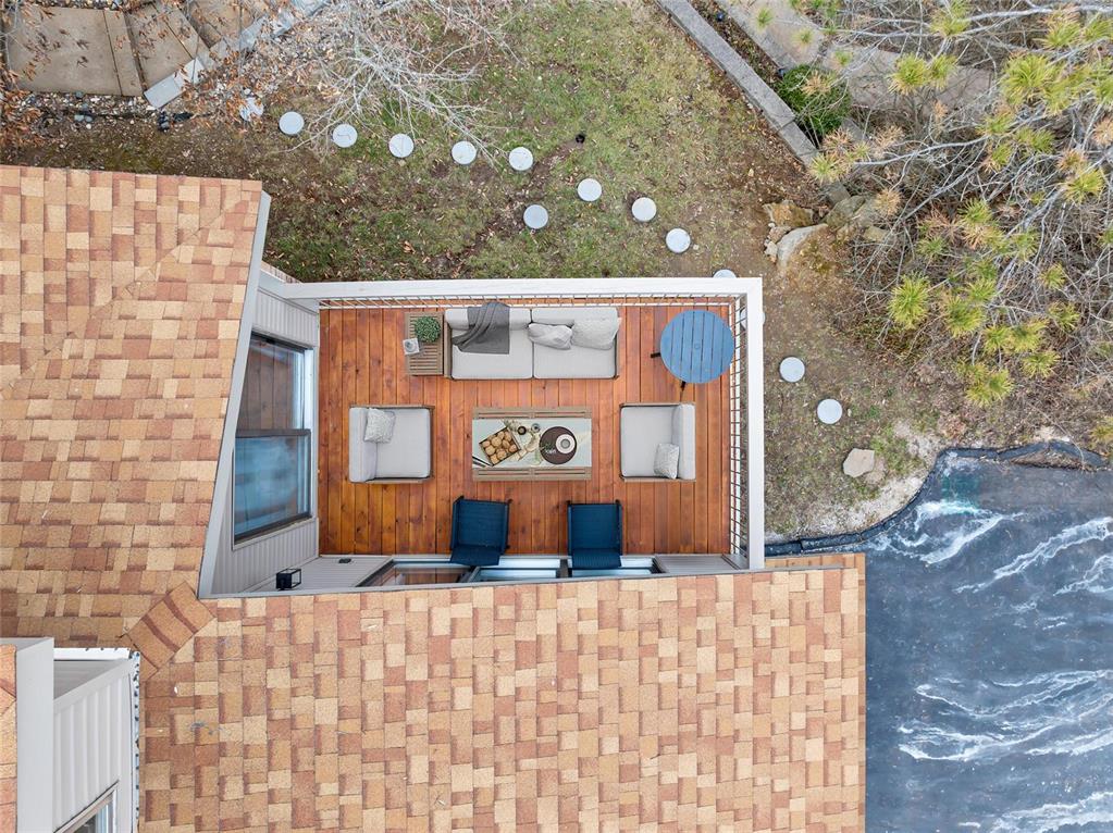 Unincorporated, Missouri 63131, United States, 3 Bedrooms Bedrooms, ,3 BathroomsBathrooms,Residential,Pending,129963