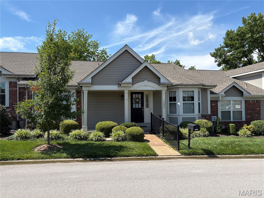 Photo of 15803 Harris Ridge Court, Chesterfield, MO 63017 (MLS # 26038267)