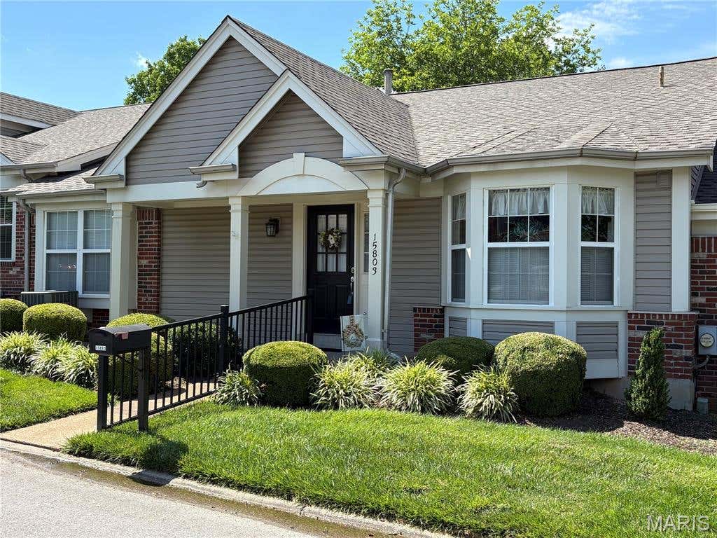 Photo of 15803 Harris Ridge Court, Chesterfield, MO 63017 (MLS # 26038267)