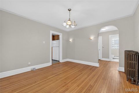 Tiny photo for 8369 Big Bend Boulevard, Webster Groves, MO 63119 (MLS # 26009977)