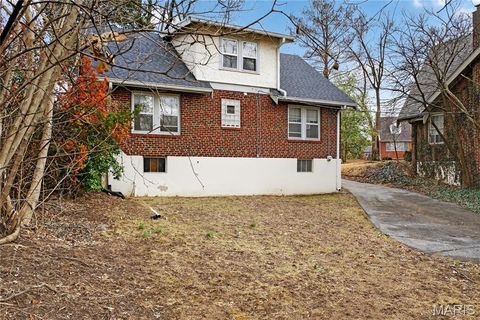 Tiny photo for 8369 Big Bend Boulevard, Webster Groves, MO 63119 (MLS # 26009977)