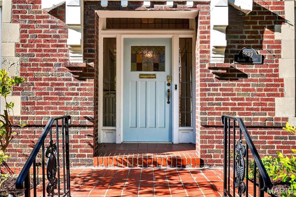 6239 Alamo Avenue