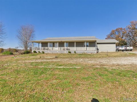 27821 Pacific Drive Lebanon MO 65536