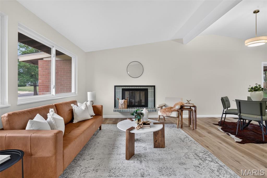 1600 Gallant Fox Drive