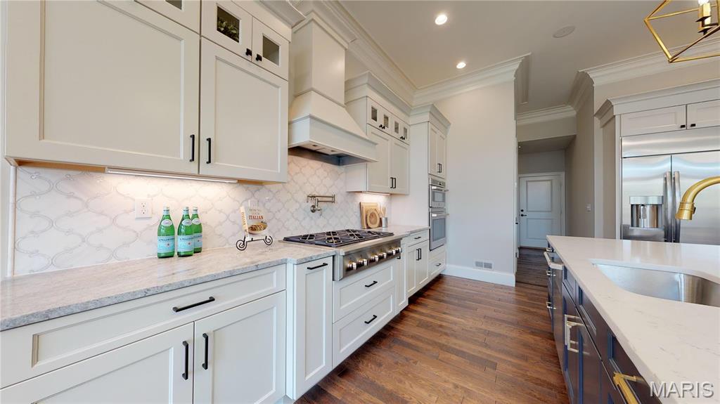 Stone Canyon - Residential