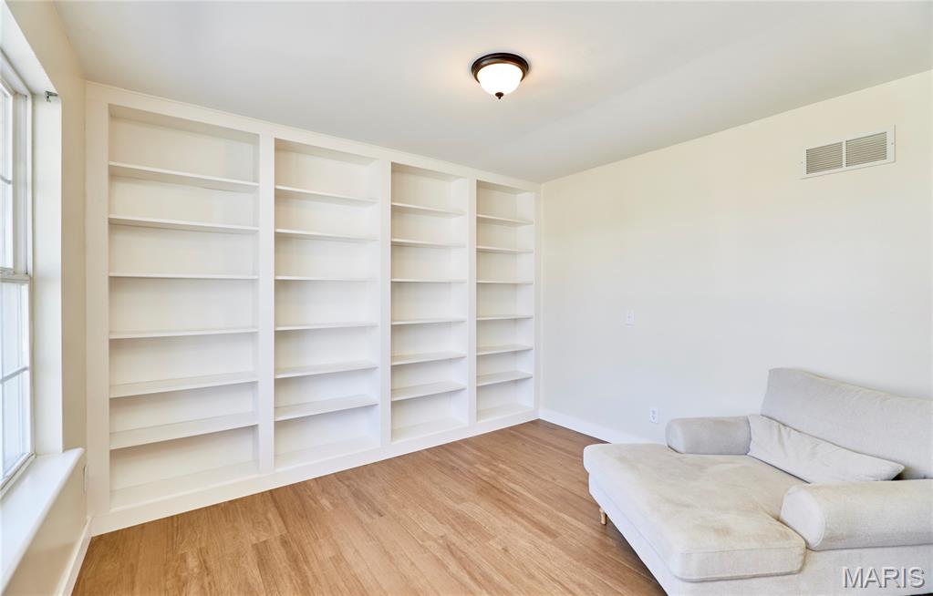 Spring Hill #2 - Residential