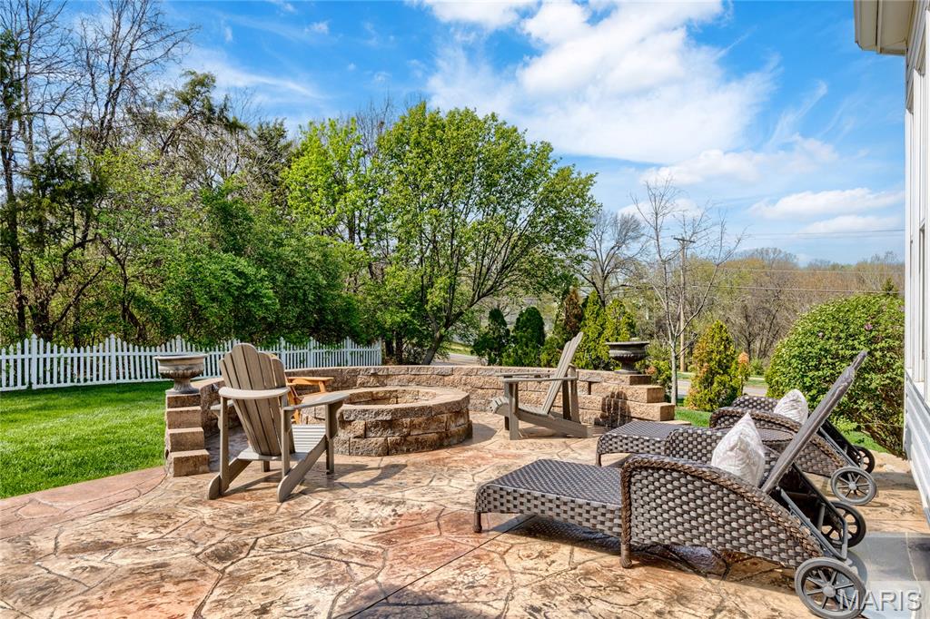 Boxwood Manor - Residential