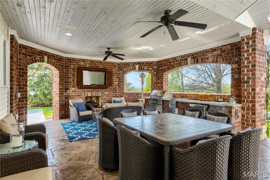 Boxwood Manor - Residential