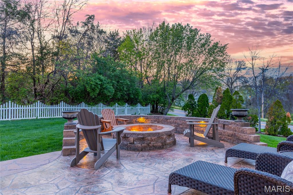 Boxwood Manor - Residential