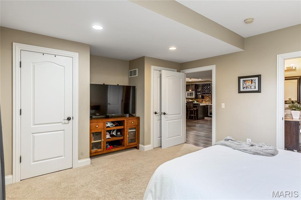 Boxwood Manor - Residential