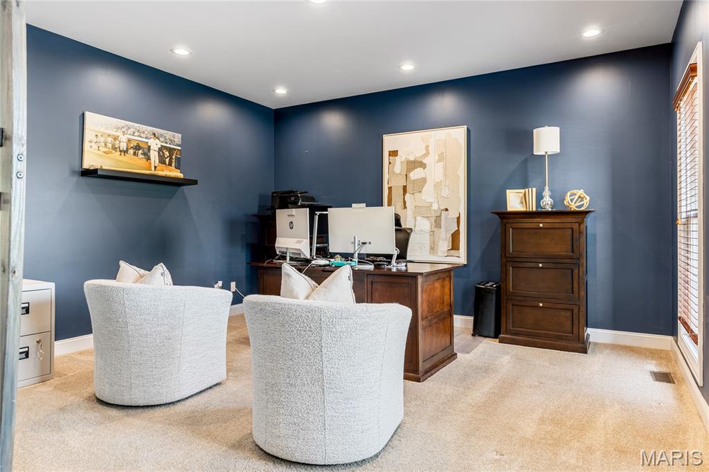 Boxwood Manor - Residential