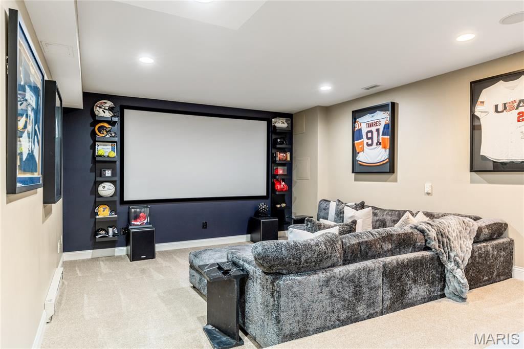 Boxwood Manor - Residential