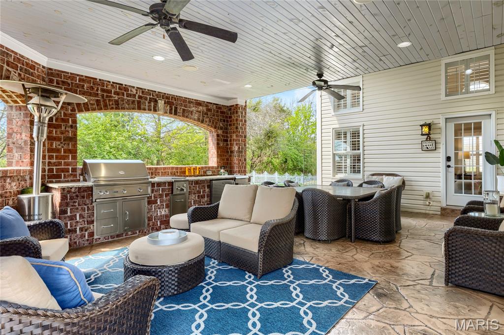 Boxwood Manor - Residential