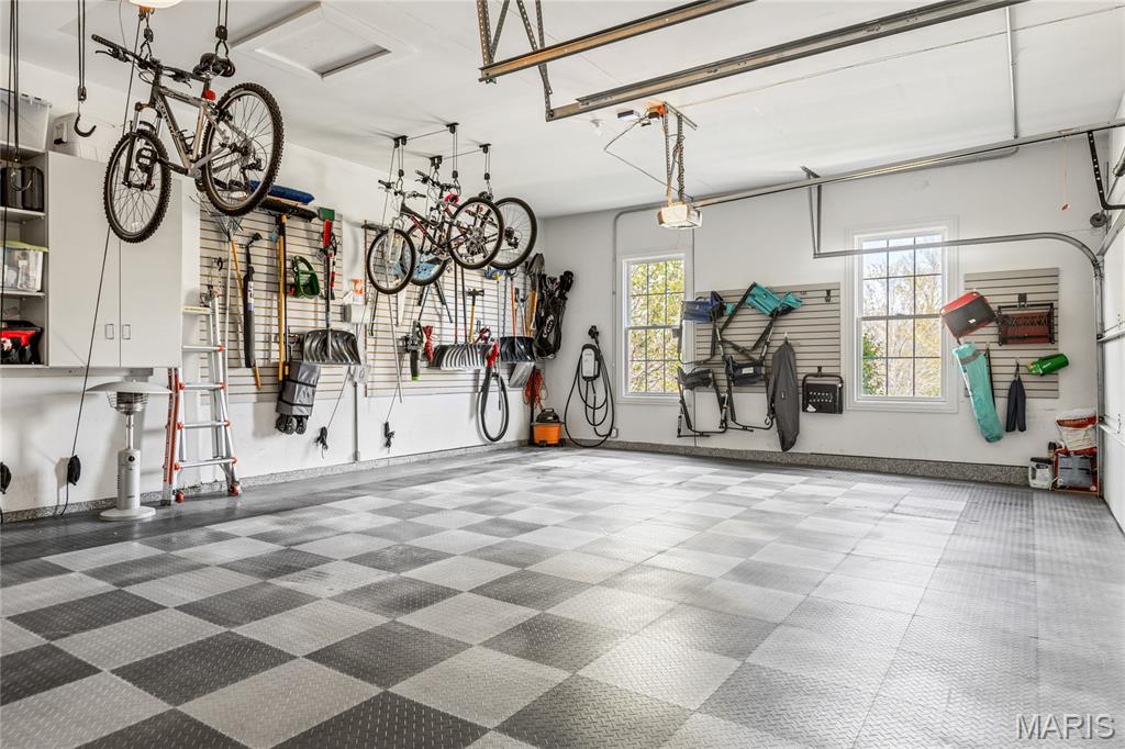 Boxwood Manor - Residential