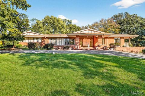 72 Meadowbrook Country Club Ballwin MO 63011