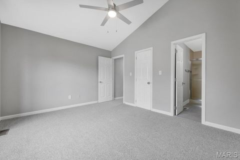 Tiny photo for 2001 King Arthur Court, St Louis, MO 63146 (MLS # 26012371)