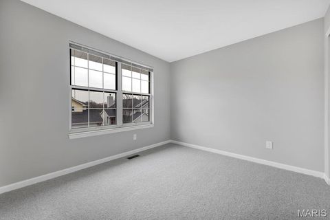 Tiny photo for 2001 King Arthur Court, St Louis, MO 63146 (MLS # 26012371)