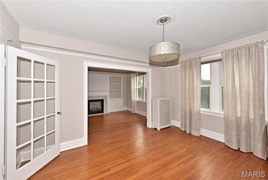Wiltshire Condo - Residential
