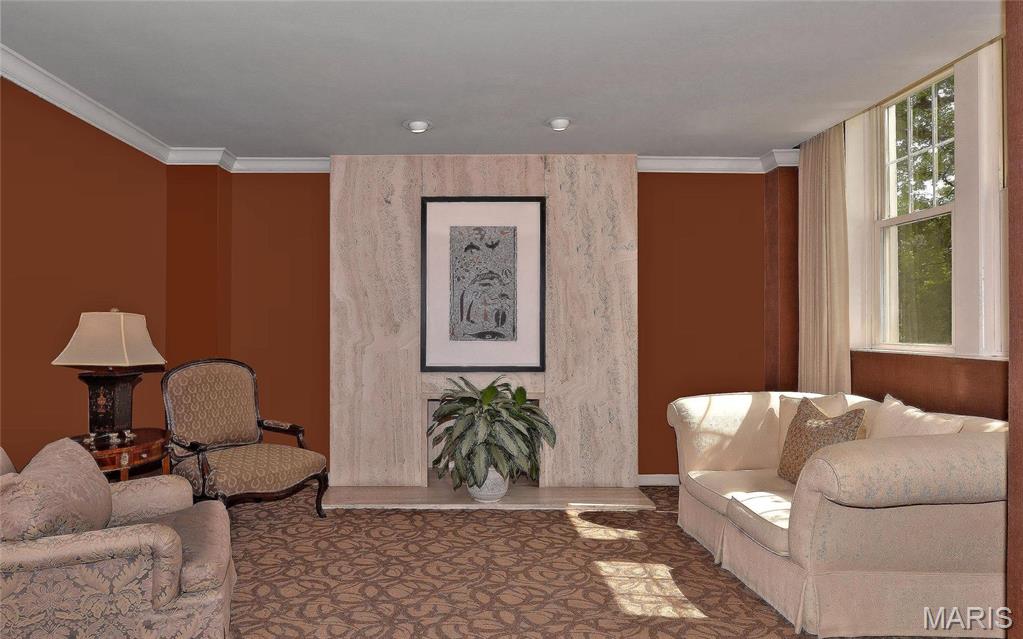 Wiltshire Condo - Residential