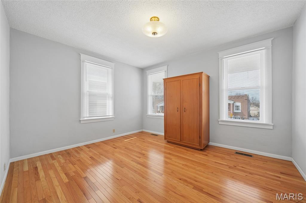 Columbia Macklind Heights Add - Residential