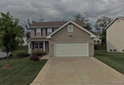 Photo of 1208 Flintshire Lane, Lake Saint Louis, MO 63367 (MLS # 26011886)