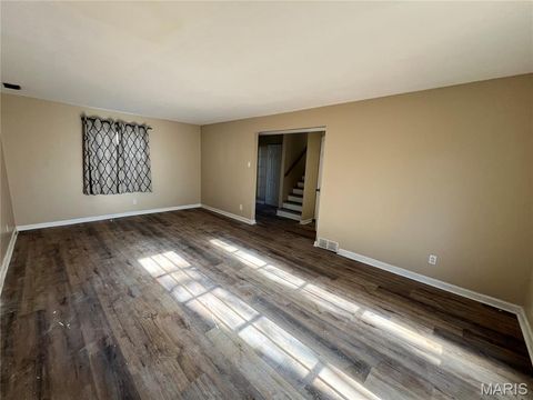 Tiny photo for 2390 Teakwood Manor Drive, Florissant, MO 63031 (MLS # 26018644)