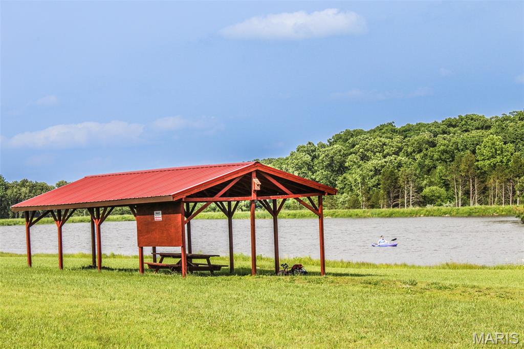 749 Lakeview Drive