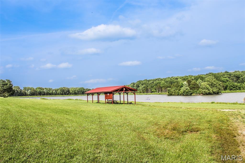 749 Lakeview Drive