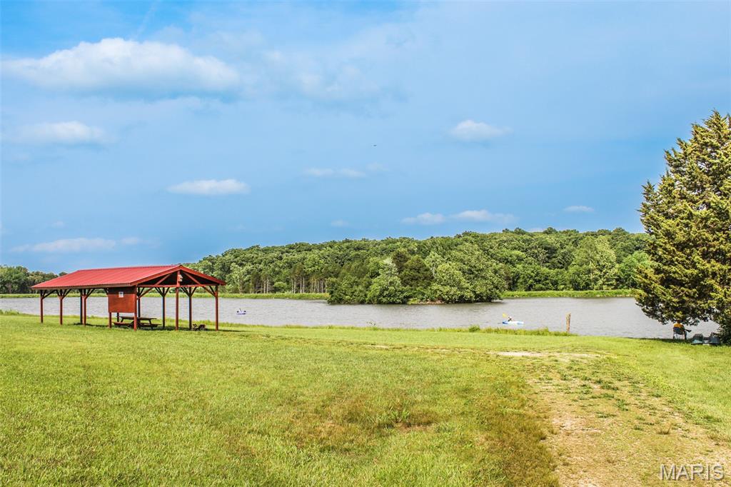 749 Lakeview Drive