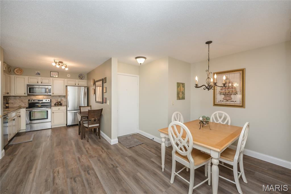 Country Stone Manor Condo 1 - Residential