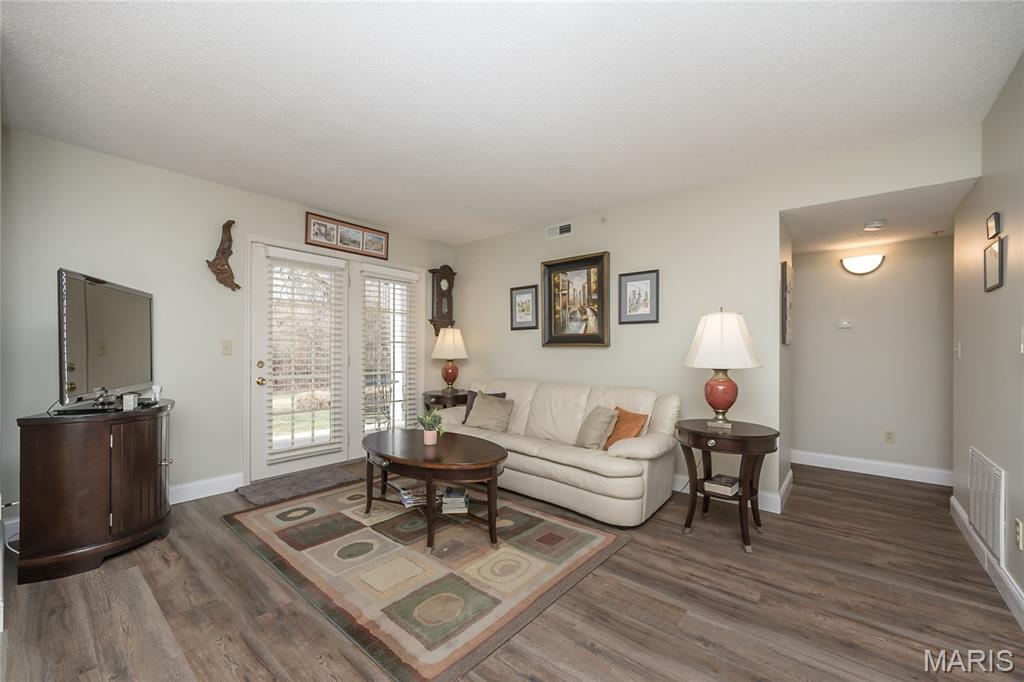 Country Stone Manor Condo 1 - Residential