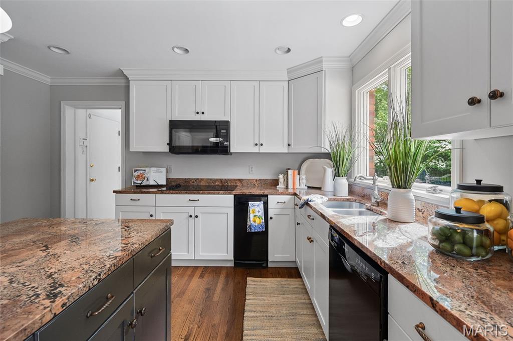 Chateau Estates - Residential