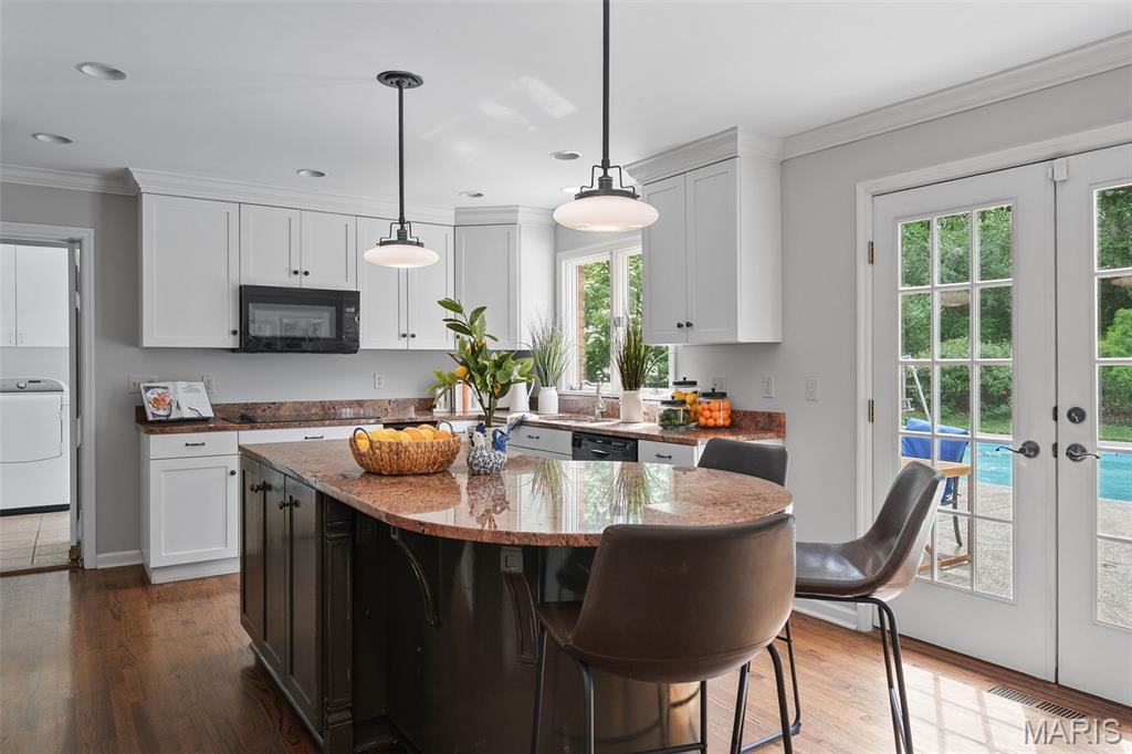 Chateau Estates - Residential