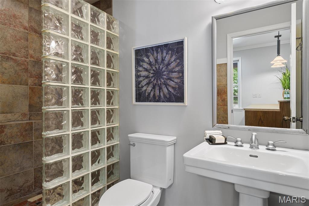 Chateau Estates - Residential