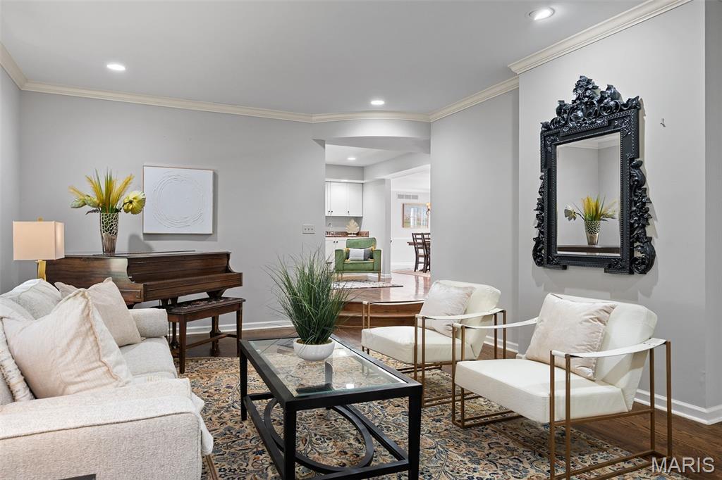 Chateau Estates - Residential