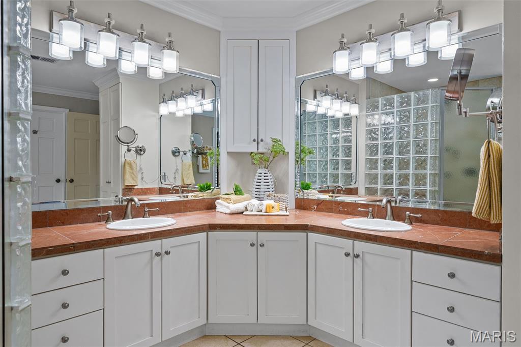 Chateau Estates - Residential