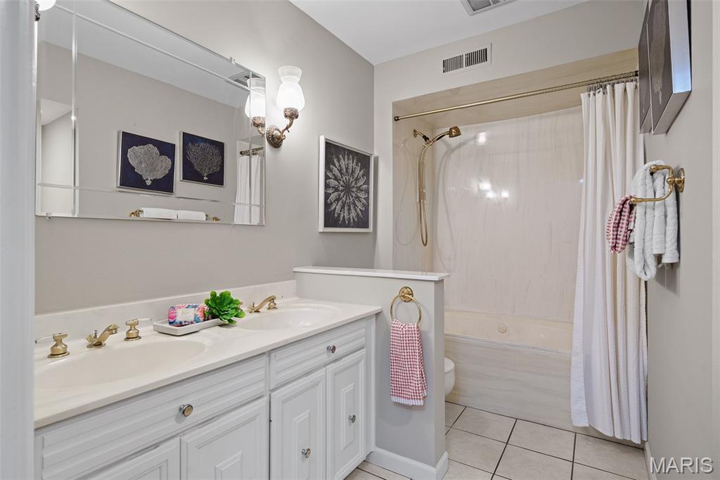 Chateau Estates - Residential