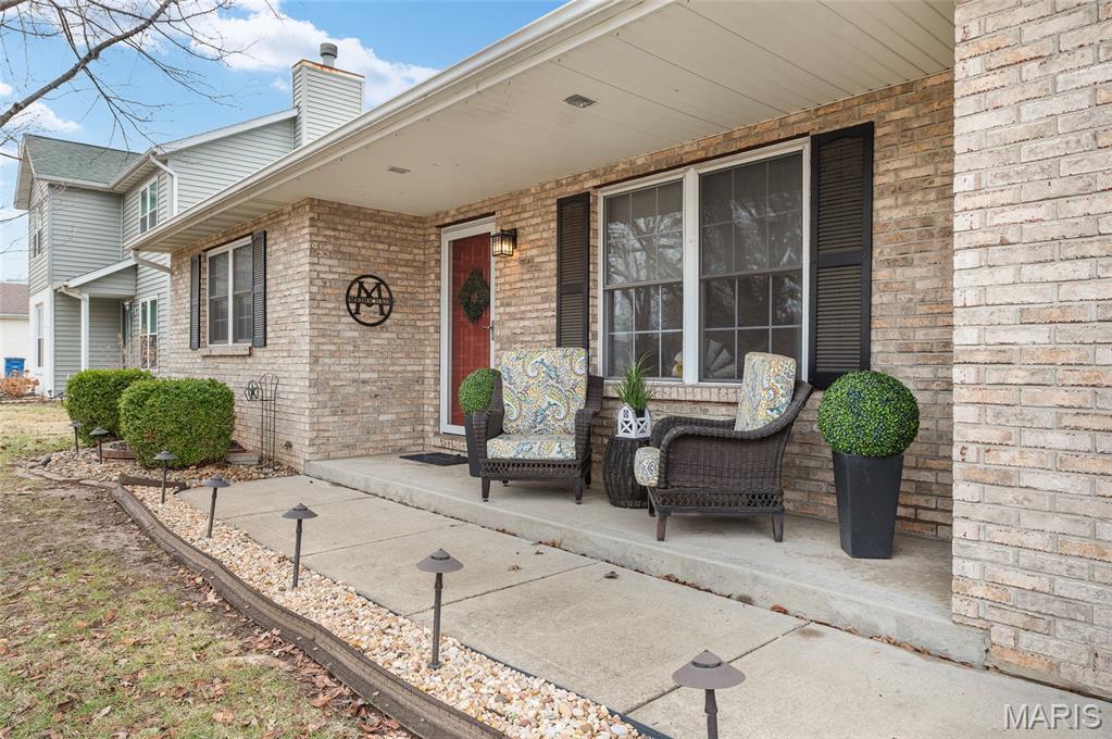 402 W Lincoln Avenue