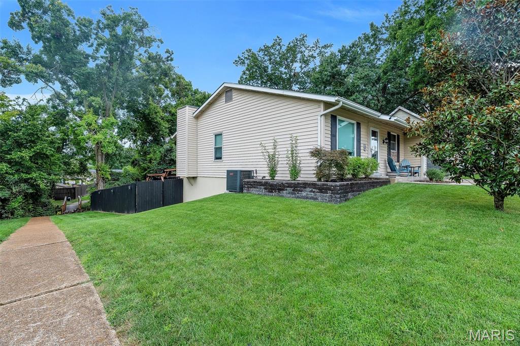 6 Fawn Meadows Drive