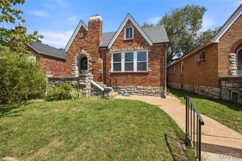 Photo of 3929 Meramec Street, St Louis, MO 63116 (MLS # 26038582)