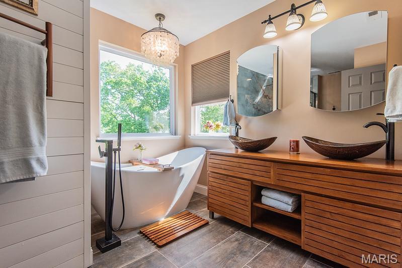 346 Palisades Ridge Ct Court