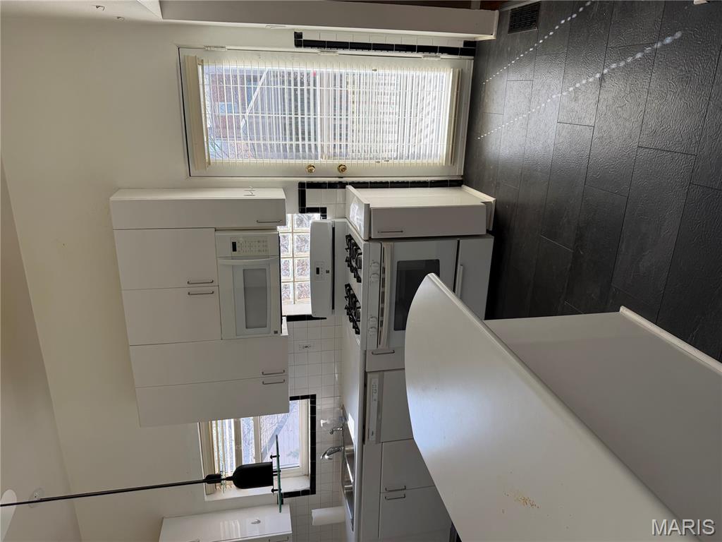 West University NO3 - Residential Lease