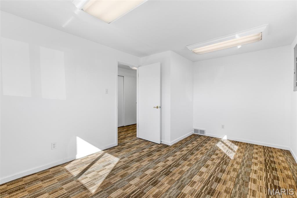 Town Hillsboro - Commercial Lease