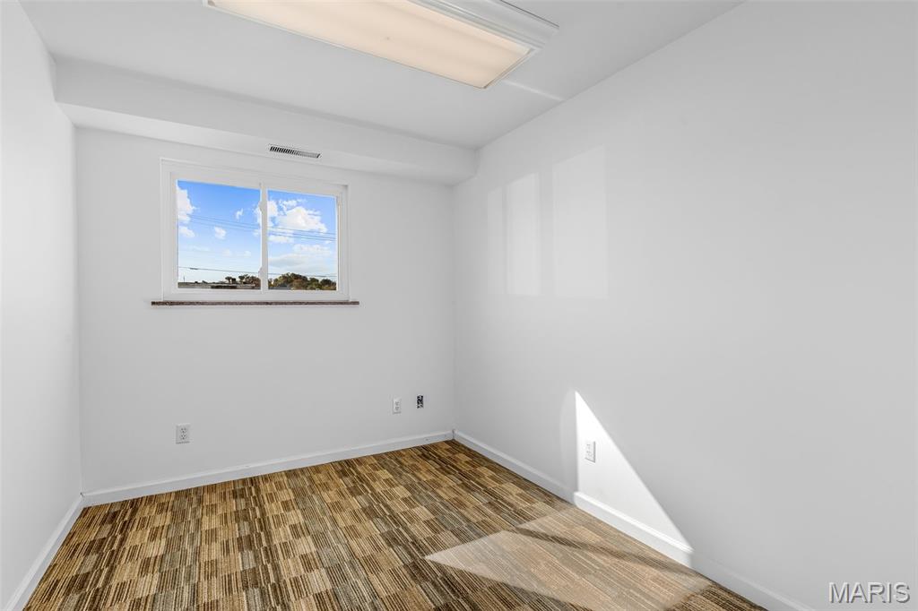 Town Hillsboro - Commercial Lease