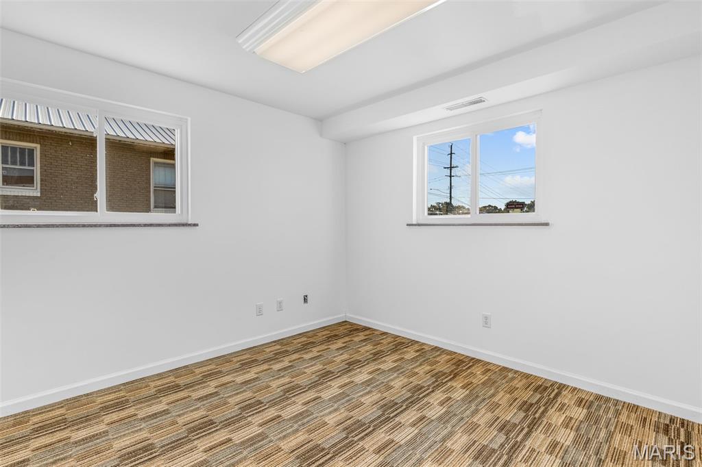 Town Hillsboro - Commercial Lease