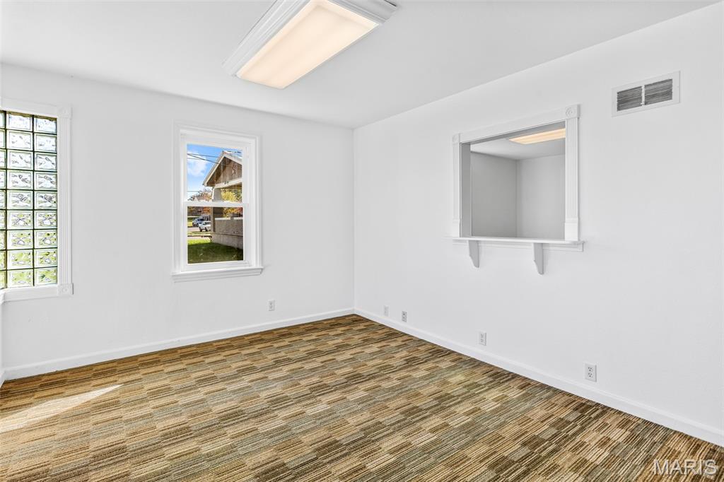 Town Hillsboro - Commercial Lease