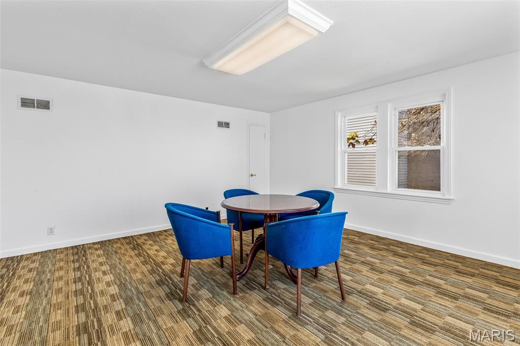 Town Hillsboro - Commercial Lease