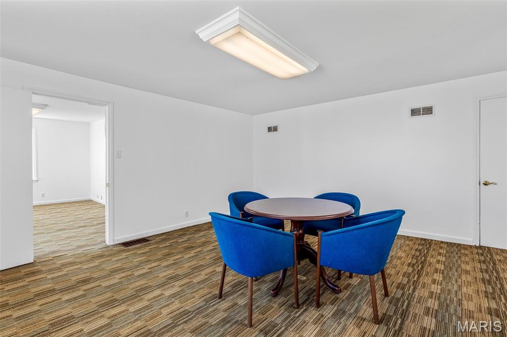 Town Hillsboro - Commercial Lease